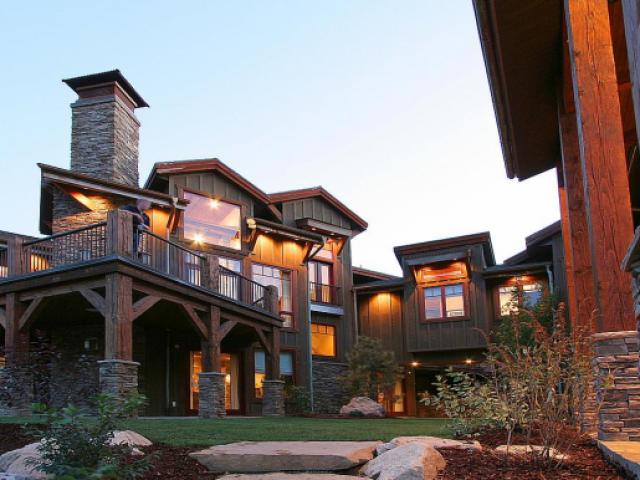 Million Dollar Home S On The Rise Utah Luxury Home For 25 April 2017 Sandy More Million Dollar Homes